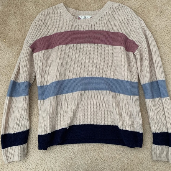 sweater - Picture 2 of 3